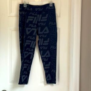🔥$5 SALE! Fila signature logo 23” leggings. Sz M EUC